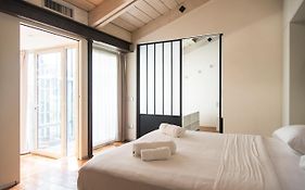 Youhosty - Luxury Town House